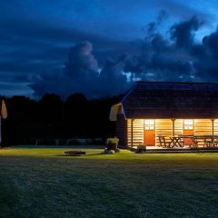 Pärnamõisa majutus Kihnus