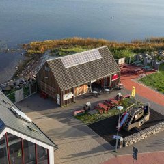 Kihnu sadamaturg - kohalik toit ja käsitöö