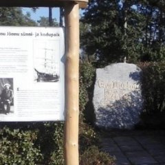 Kihnu Jõnn alias Enn Uuetoa memorial